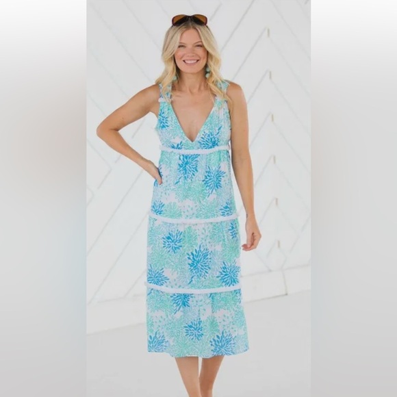 Sail to Sable Coral Print blue/turquoise. - Picture 1 of 4
